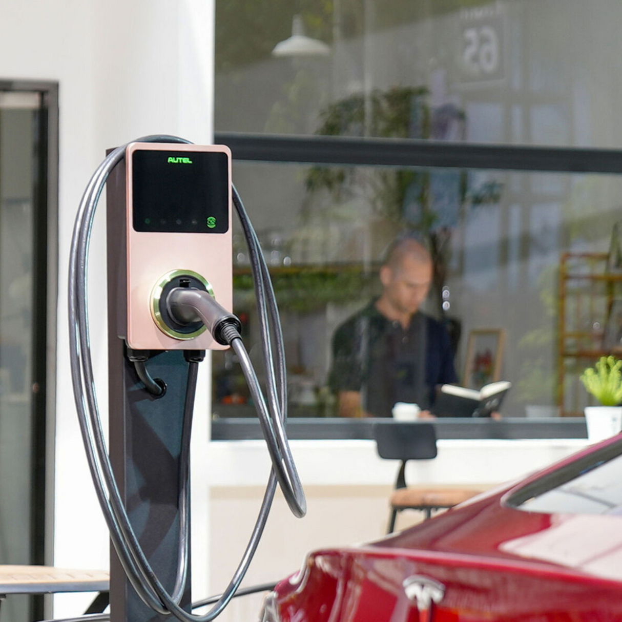 Autel Maxicharger 22kW med kabel 4G 3F/32A - Sølvgrå